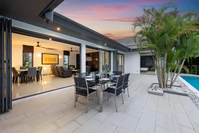 4BR Luxury Pool Retreat - Villa Azura Nai Harn – Photos 16